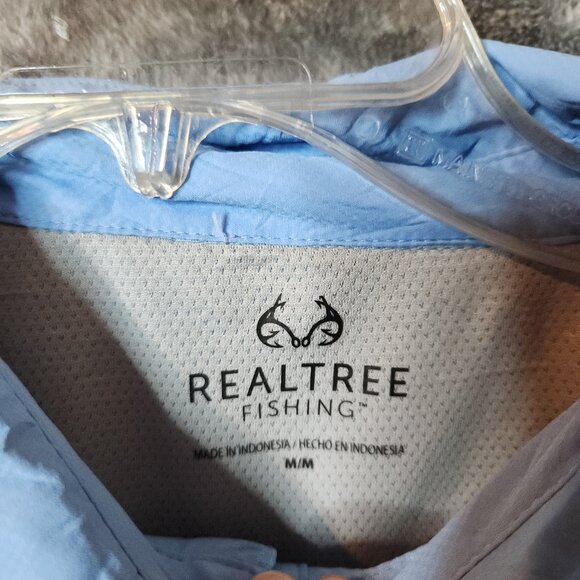 Real tree Fishing Button shirt With Vented Back Men's Size Medium Blue Pockets - Picture 4 of 9